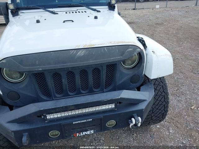 2013 Jeep Wrangler Unlimited Sahara მანქანა იყიდება აუქციონზე, vin: 1C4BJWEG5DL666886, აუქციონის ნომერი: 45679151