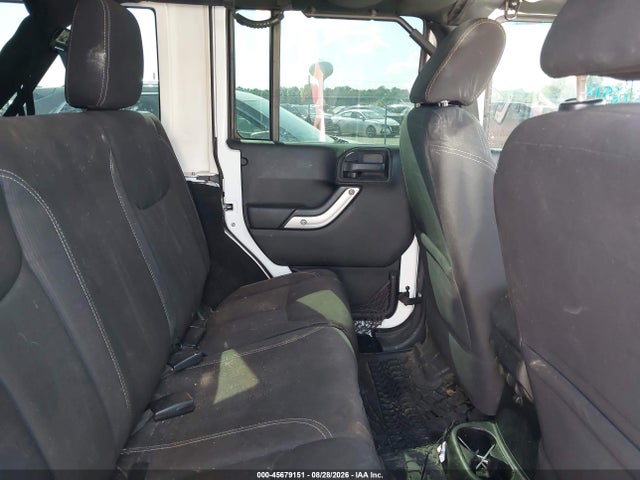 2013 Jeep Wrangler Unlimited Sahara მანქანა იყიდება აუქციონზე, vin: 1C4BJWEG5DL666886, აუქციონის ნომერი: 45679151