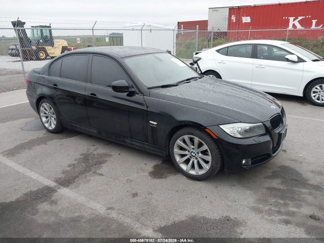 45679182 :رقم المزاد ، WBAPK7C5XBA818709 vin ، 2011 Bmw 328i Xdrive مزاد بيع