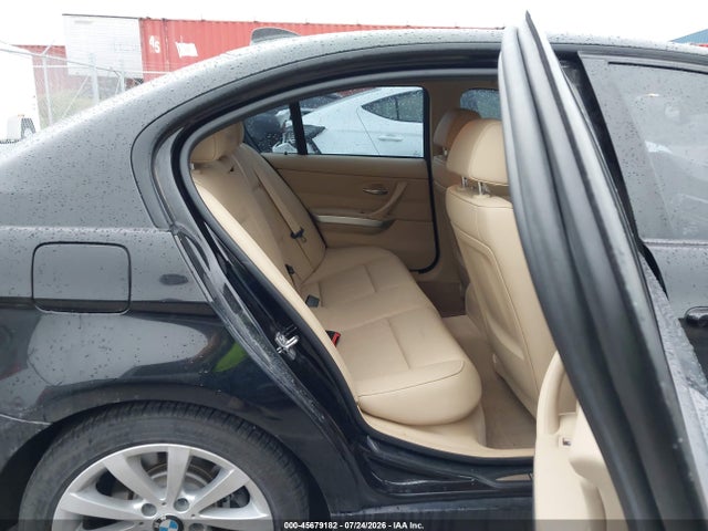45679182 :رقم المزاد ، WBAPK7C5XBA818709 vin ، 2011 Bmw 328i Xdrive مزاد بيع