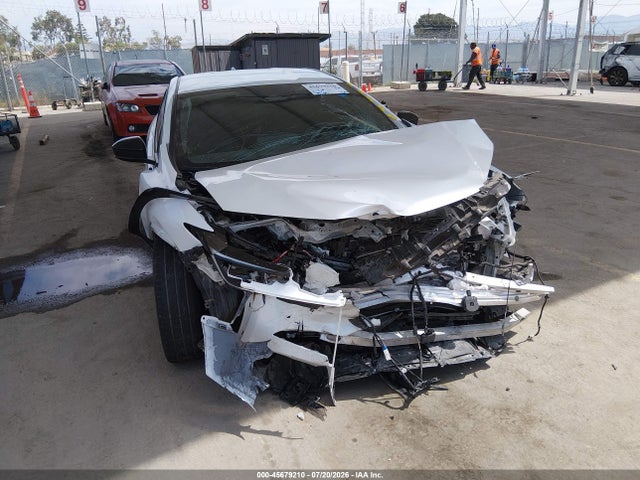 JTDACAAU1P3006966 Toyota PRIUS XLE