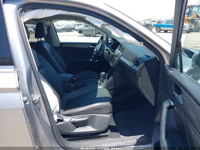 45679222 :رقم المزاد ، 3VV3B7AX3NM020700 vin ، 2022 Volkswagen Tiguan 2.0t Se مزاد بيع