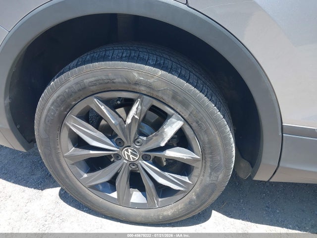 45679222 :رقم المزاد ، 3VV3B7AX3NM020700 vin ، 2022 Volkswagen Tiguan 2.0t Se مزاد بيع