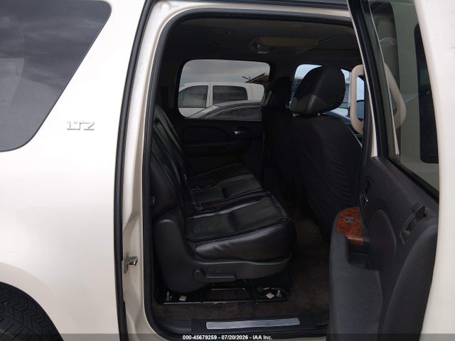 45679259 :رقم المزاد ، 1GNFK16Y58R221227 vin ، 2008 Chevrolet Suburban 1500 Ltz مزاد بيع