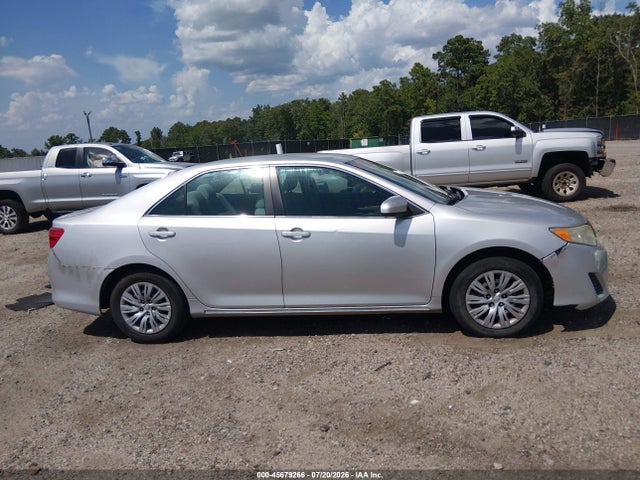 45679266 :رقم المزاد ، 4T1BF1FKXEU367943 vin ، 2014 Toyota Camry Le مزاد بيع