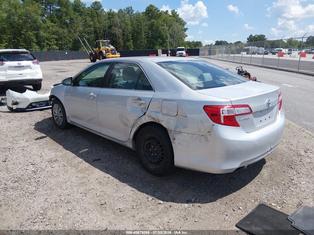 45679266 :رقم المزاد ، 4T1BF1FKXEU367943 vin ، 2014 Toyota Camry Le مزاد بيع