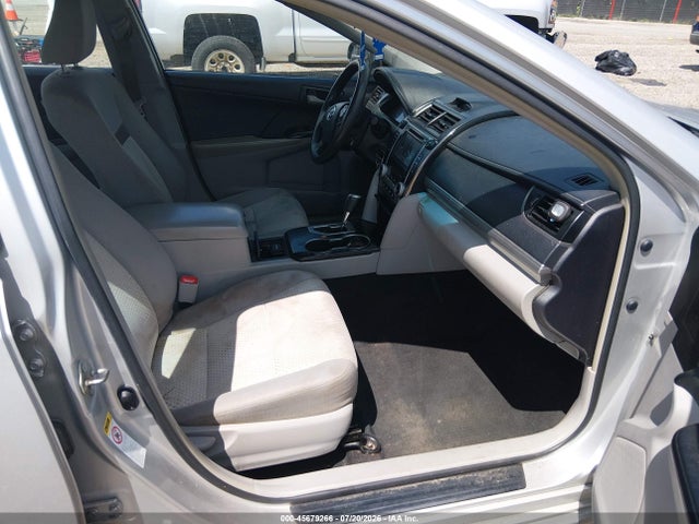 45679266 :رقم المزاد ، 4T1BF1FKXEU367943 vin ، 2014 Toyota Camry Le مزاد بيع