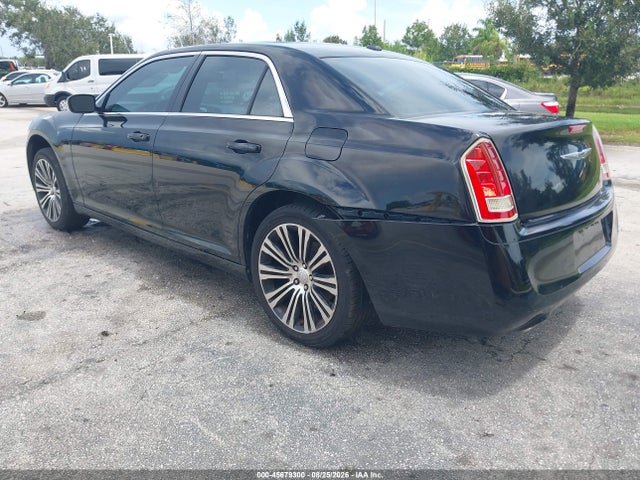 45679300 :رقم المزاد ، 2C3CCABGXDH707987 vin ، 2013 Chrysler 300 300s مزاد بيع
