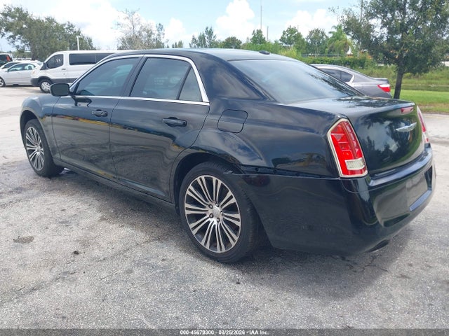 45679300 :رقم المزاد ، 2C3CCABGXDH707987 vin ، 2013 Chrysler 300 300s مزاد بيع