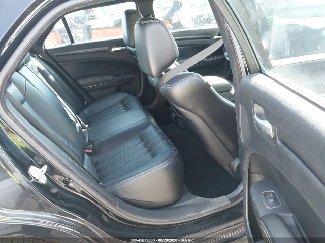 45679300 :رقم المزاد ، 2C3CCABGXDH707987 vin ، 2013 Chrysler 300 300s مزاد بيع