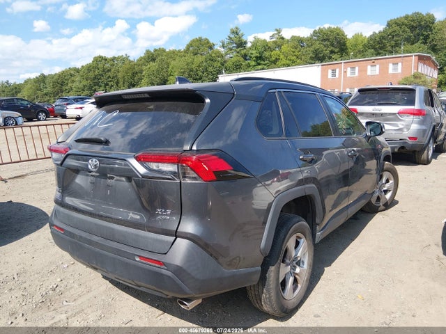 Продажа на аукционе авто 2021 Toyota Rav4 Xle, vin: 2T3P1RFV0MC146436, номер лота: 45679360