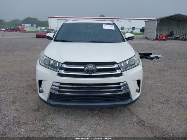 2018 Toyota Highlander Limited Platinum მანქანა იყიდება აუქციონზე, vin: 5TDYZRFHXJS265923, აუქციონის ნომერი: 45679381