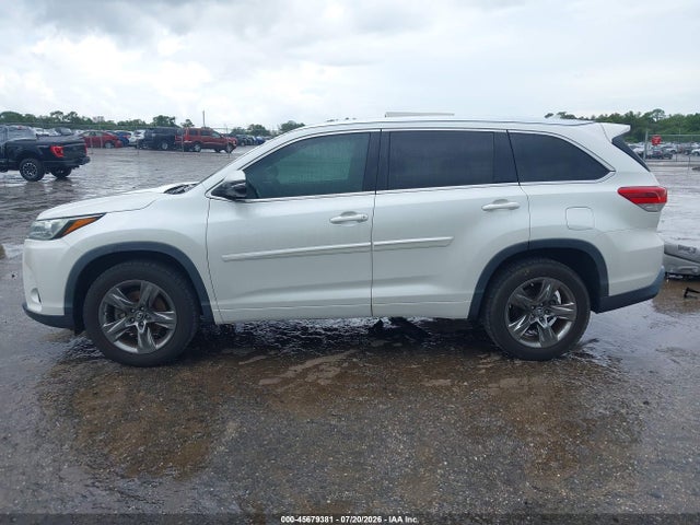 2018 Toyota Highlander Limited Platinum მანქანა იყიდება აუქციონზე, vin: 5TDYZRFHXJS265923, აუქციონის ნომერი: 45679381