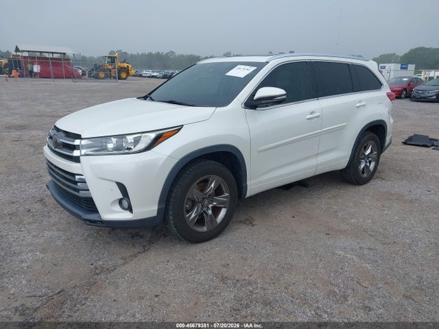 2018 Toyota Highlander Limited Platinum მანქანა იყიდება აუქციონზე, vin: 5TDYZRFHXJS265923, აუქციონის ნომერი: 45679381