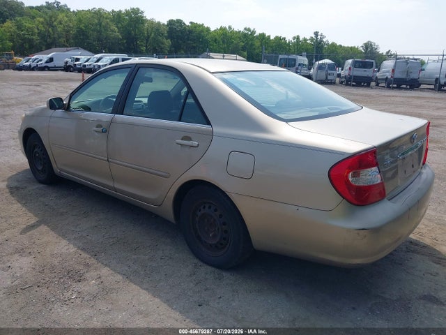 45679387 :رقم المزاد ، JTDBE32K720049743 vin ، 2002 Toyota Camry Le مزاد بيع