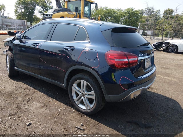 45679390 :رقم المزاد ، WDCTG4GB9JJ430414 vin ، 2018 Mercedes-benz Gla 250 4matic مزاد بيع