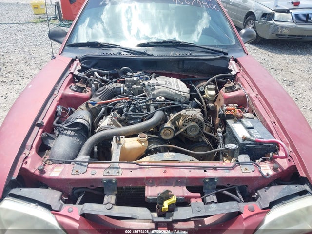 45679406 :رقم المزاد ، 1FAFP4048WF121127 vin ، 1998 Ford Mustang مزاد بيع