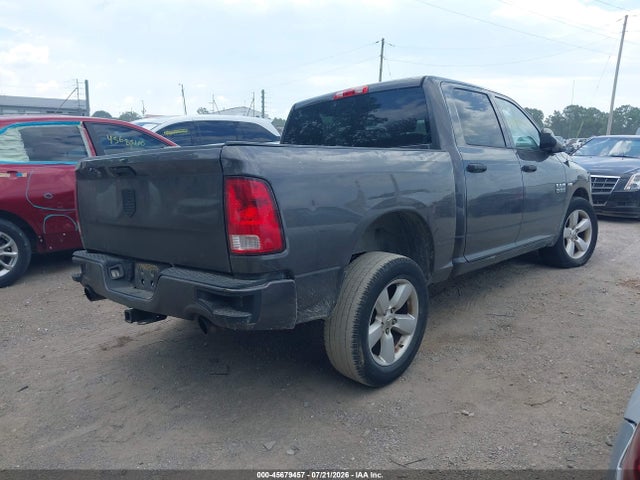 45679457 :رقم المزاد ، 3C6RR7KTXFG700410 vin ، 2015 Ram 1500 Express مزاد بيع