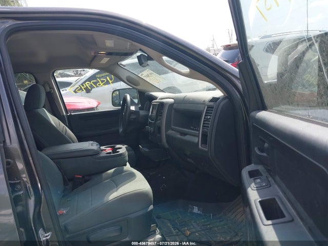 45679457 :رقم المزاد ، 3C6RR7KTXFG700410 vin ، 2015 Ram 1500 Express مزاد بيع