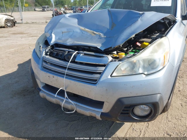 Продажа на аукционе авто 2014 Subaru Outback 2.5i Limited, vin: 4S4BRCLC0E3281515, номер лота: 45679469