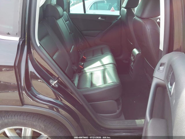 WVGBV3AX9EW562762 Volkswagen Tiguan Sel