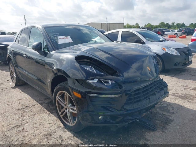45679520 :رقم المزاد ، WP1AA2A58HLB03537 vin ، 2017 Porsche Macan مزاد بيع