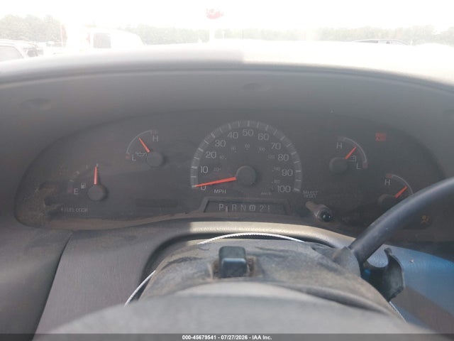 45679541 :رقم المزاد ، 1FTRX07W7YKA15186 vin ، 2000 Ford F-150 Lariat/xl/xlt مزاد بيع