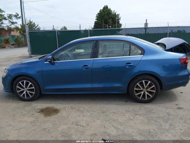 2017 Volkswagen Jetta 1.4t Se მანქანა იყიდება აუქციონზე, vin: 3VWB67AJ0HM286106, აუქციონის ნომერი: 45679573
