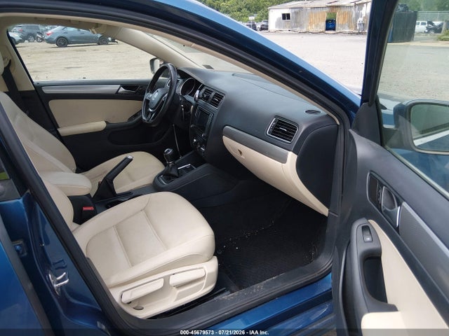 2017 Volkswagen Jetta 1.4t Se მანქანა იყიდება აუქციონზე, vin: 3VWB67AJ0HM286106, აუქციონის ნომერი: 45679573