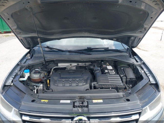 45679578 :رقم المزاد ، 3VV0B7AX4JM044145 vin ، 2018 Volkswagen Tiguan 2.0t S مزاد بيع