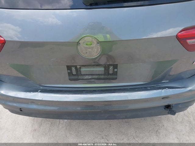 45679578 :رقم المزاد ، 3VV0B7AX4JM044145 vin ، 2018 Volkswagen Tiguan 2.0t S مزاد بيع