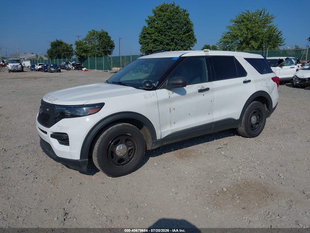 Ford Police Interceptor Utility 2020 1FM5K8AW0LGC14026 Image 2