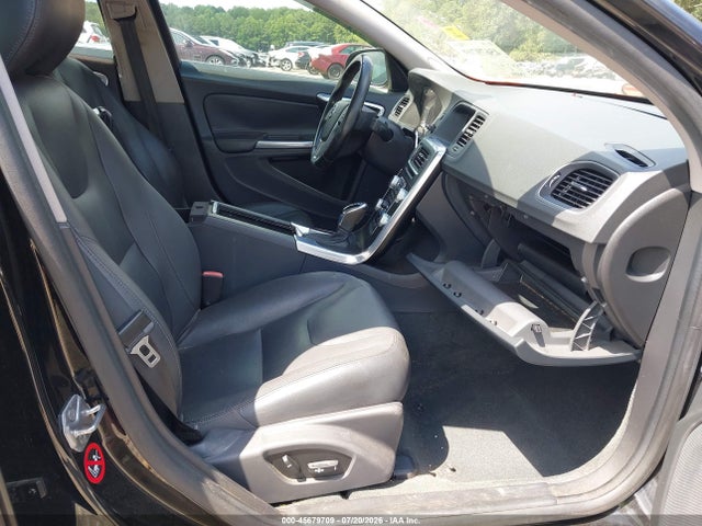 Продажа на аукционе авто 2016 Volvo S60 T5 Drive-e Premier, vin: YV126MFK2G2397002, номер лота: 45679709