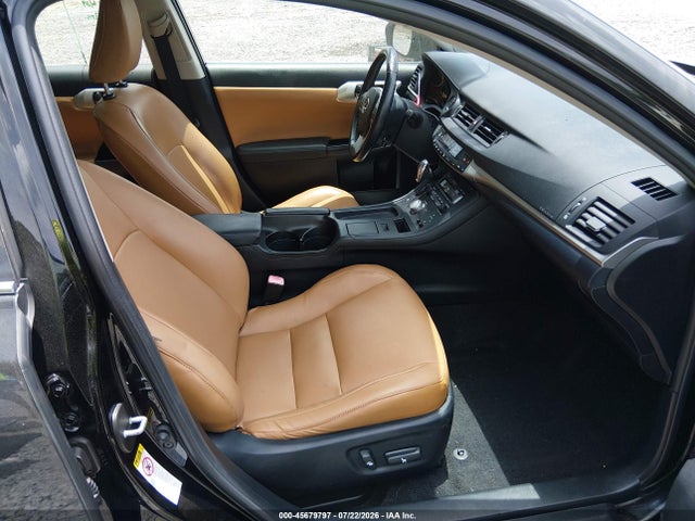 45679797 :رقم المزاد ، JTHKD5BH3D2151081 vin ، 2013 Lexus Ct 200h مزاد بيع