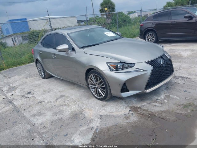 45679798 :رقم المزاد ، JTHBA1D21H5043234 vin ، 2017 Lexus Is 200t مزاد بيع