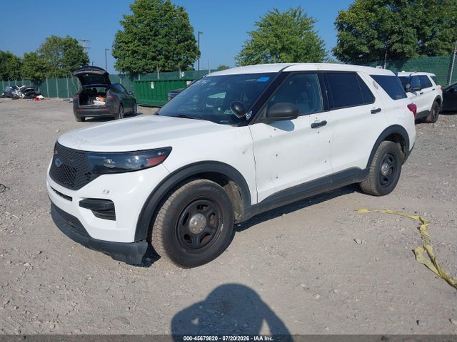Ford Police Interceptor Utility 2020 1FM5K8AWXLGA19292 Image 2