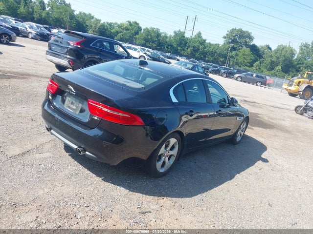 45679868 :رقم المزاد ، SAJAR4BG2HA965364 vin ، 2017 Jaguar Xe 25t مزاد بيع