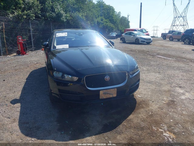 45679868 :رقم المزاد ، SAJAR4BG2HA965364 vin ، 2017 Jaguar Xe 25t مزاد بيع