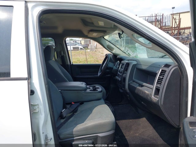 45679994 :رقم المزاد ، 1C6RR7KG7HS641024 vin ، 2017 Ram 1500 St مزاد بيع