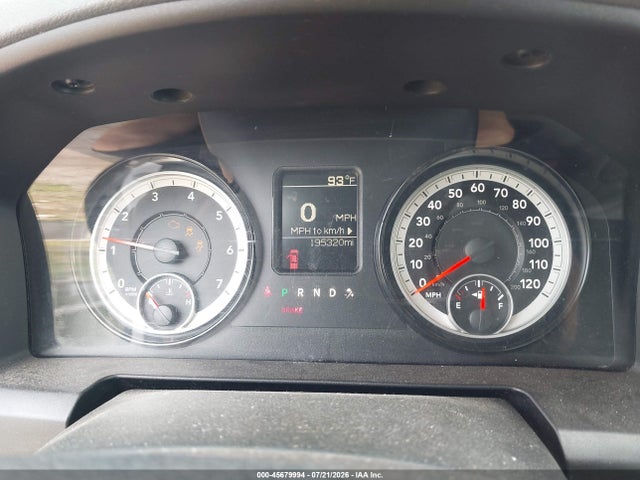 45679994 :رقم المزاد ، 1C6RR7KG7HS641024 vin ، 2017 Ram 1500 St مزاد بيع