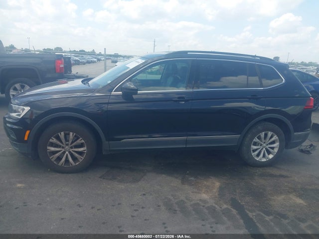 2018 Volkswagen Tiguan 2.0t Se/2.0t Sel მანქანა იყიდება აუქციონზე, vin: 3VV3B7AXXJM067720, აუქციონის ნომერი: 45680002