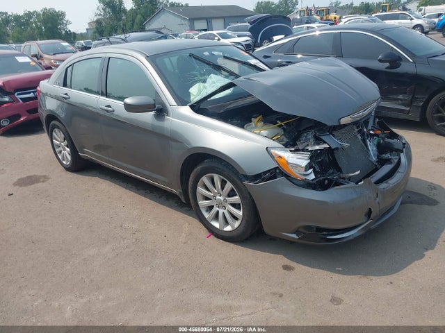 Aukcja sprzedaży 2013 Chrysler 200 Touring, vin: 1C3CCBBB6DN580396, numer aukcji: 45680054