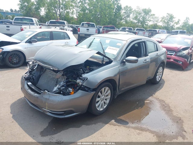 45680054 :رقم المزاد ، 1C3CCBBB6DN580396 vin ، 2013 Chrysler 200 Touring مزاد بيع