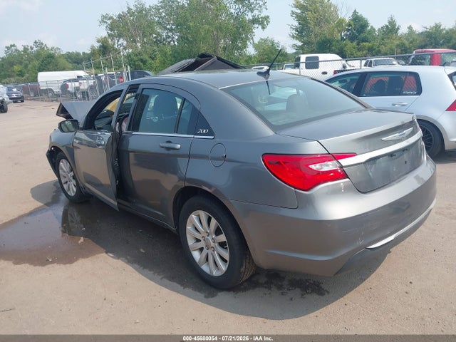 45680054 :رقم المزاد ، 1C3CCBBB6DN580396 vin ، 2013 Chrysler 200 Touring مزاد بيع