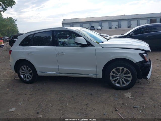 Продаж на аукціоні авто 2017 Audi Q5 2.0t Premium, vin: WA1C2AFP6HA094886, номер лоту: 45680078