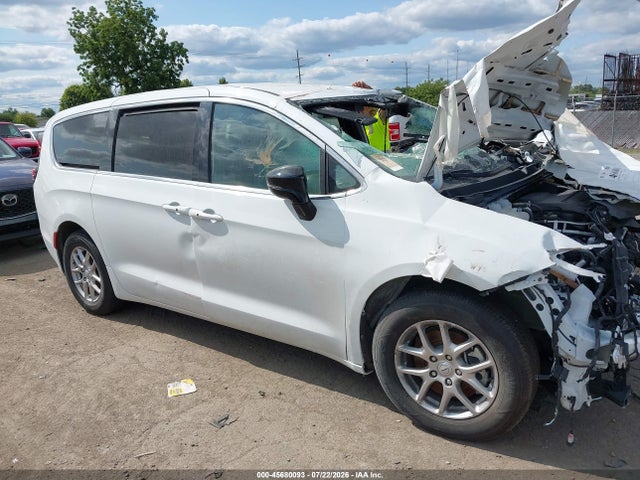 Продажа на аукционе авто 2025 Chrysler Pacifica Select, vin: 2C4RC1BG7SR601333, номер лота: 45680093
