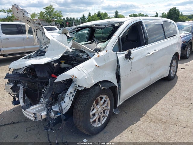 Продажа на аукционе авто 2025 Chrysler Pacifica Select, vin: 2C4RC1BG7SR601333, номер лота: 45680093