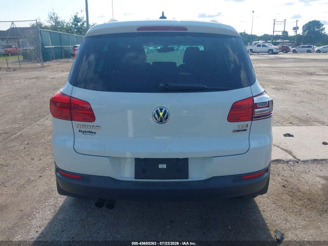 2017 Volkswagen Tiguan 2.0t Wolfsburg Edition მანქანა იყიდება აუქციონზე, vin: WVGSV7AX3HK004120, აუქციონის ნომერი: 45680263