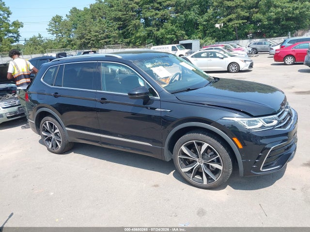 2024 Volkswagen Tiguan 2.0t Sel R-line მანქანა იყიდება აუქციონზე, vin: 3VV4B7AX9RM106281, აუქციონის ნომერი: 45680265