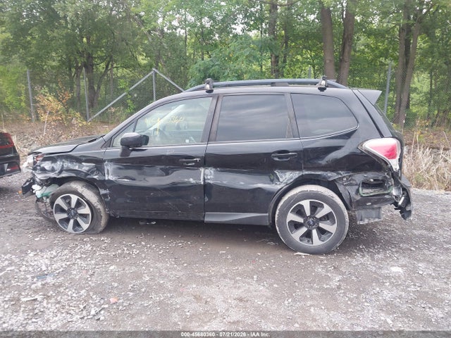45680360 :رقم المزاد ، JF2SJAGC4JH425897 vin ، 2018 Subaru Forester 2.5i Premium مزاد بيع